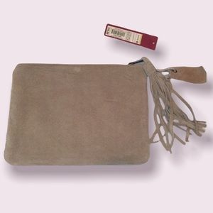 Suede envelope bag w/fringe zipper pull